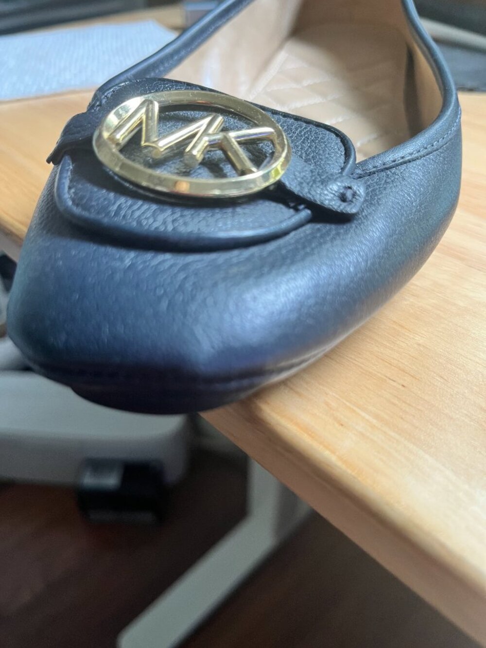 Michaels Kors Navy Flats Size 9 - Picture 11 of 11
